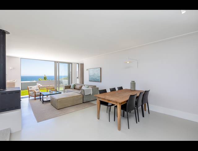 3 BEDROOM APARTMENT TO LET IN LLANDUDNO